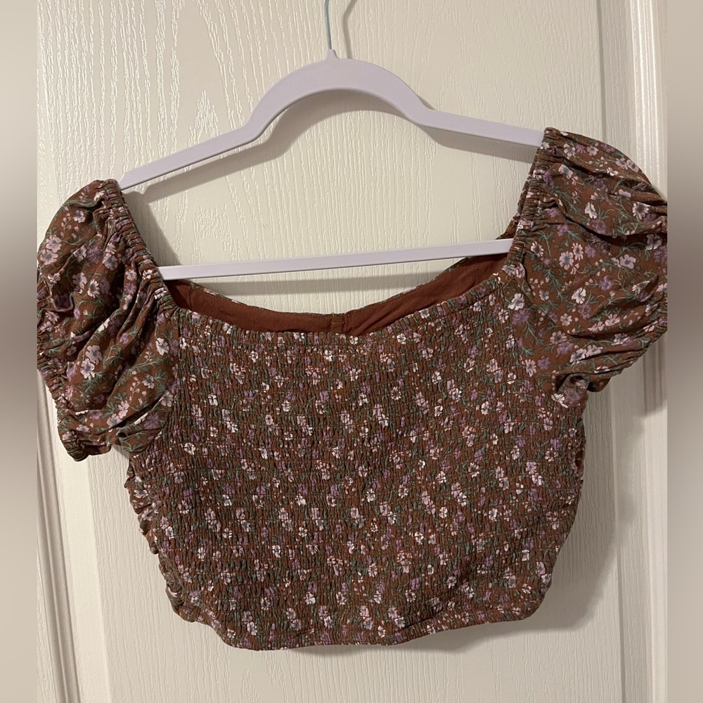 Cropped Floral Ruffle Blouse - Picture 5 of 5